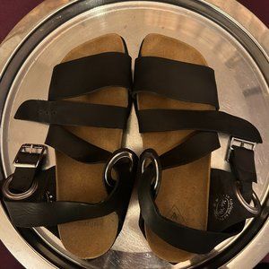 FLUEVOG PEACEMAKER EARLEY SANDAL W6/M4